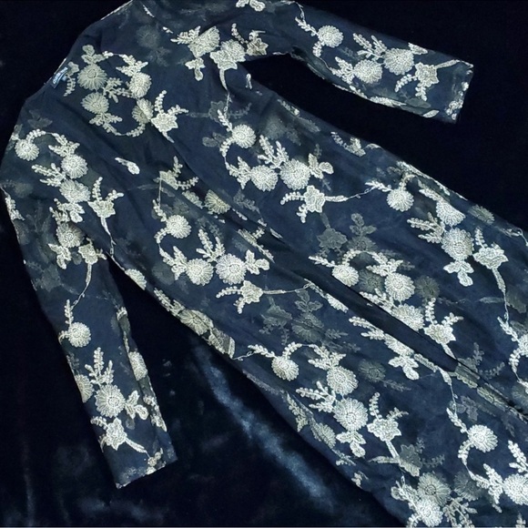 Fashion Nova / Embroidered Mesh Kimono~Duster - Picture 3 of 15